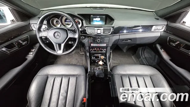 Mercedes-Benz E-Class 2015 thumb 4