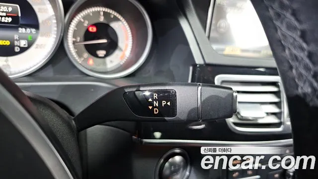 Mercedes-Benz E-Class 2015 thumb 6