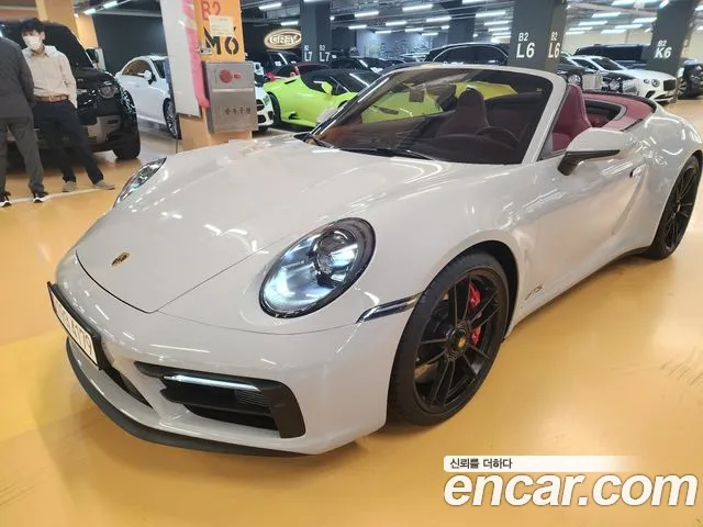 Porsche 911 2023 thumb 2