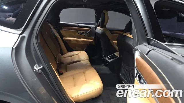 Volvo S90 2017 thumb 2