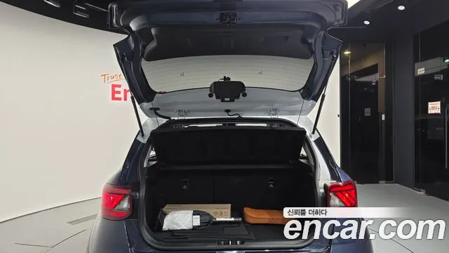 Hyundai Venue 2023 thumb 2