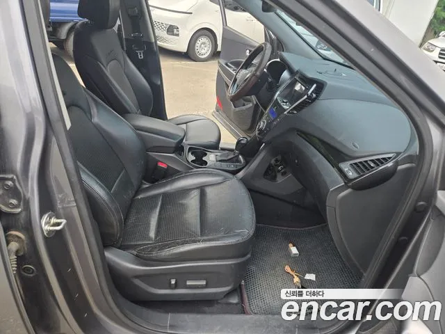 Hyundai Санта Фе 2012 thumb 9