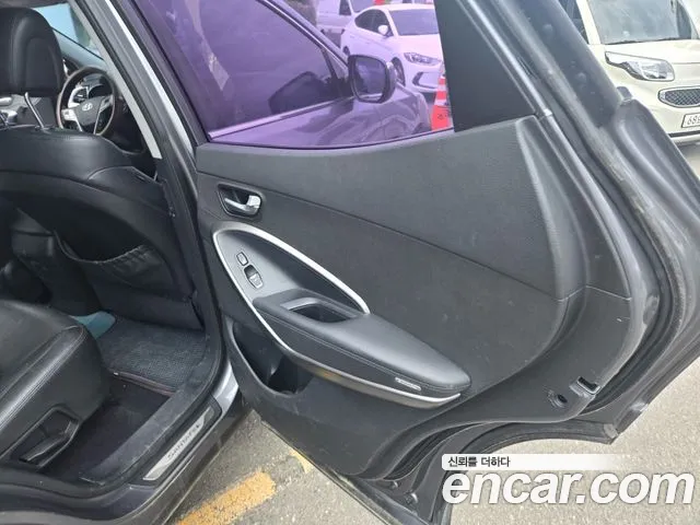 Hyundai Санта Фе 2012 thumb 2