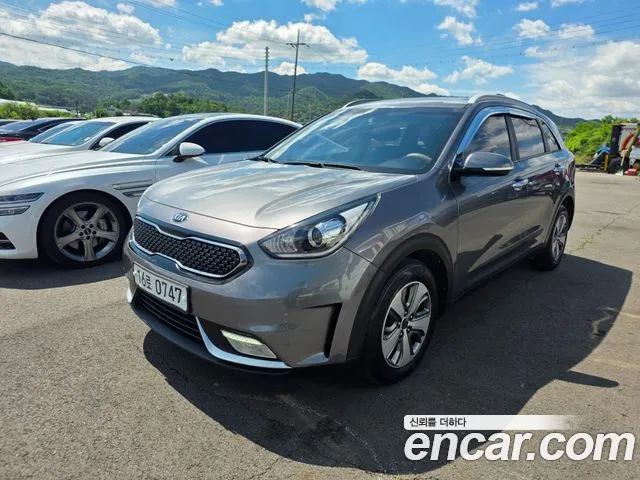 Kia Niro 2016 thumb 10