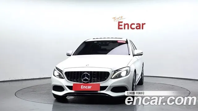 Mercedes-Benz C-Class 2016 thumb 10
