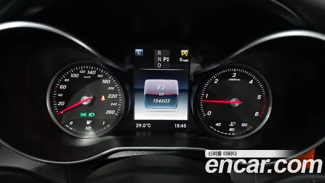 Mercedes-Benz C-Class 2016 thumb 12
