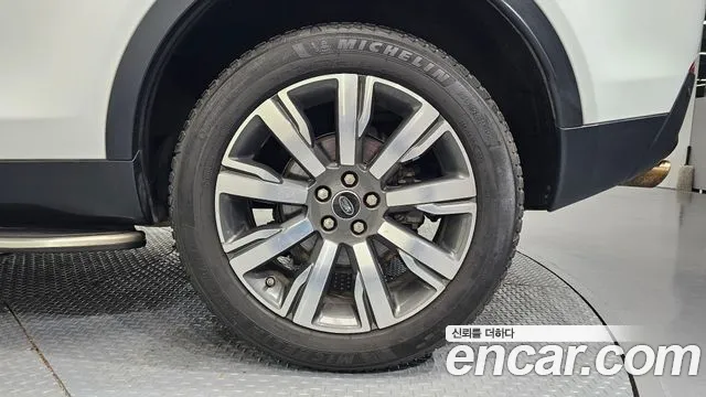 Land Rover Discovery Sport 2018 thumb 7