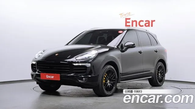 Porsche Cayenne 2015 thumb 9