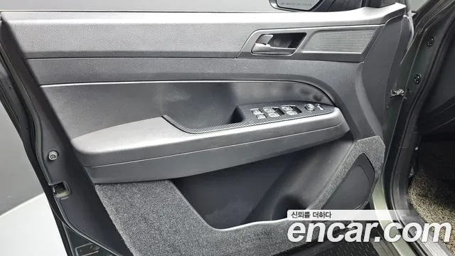 KGM Rexton Sports Khan 2021 thumb 6