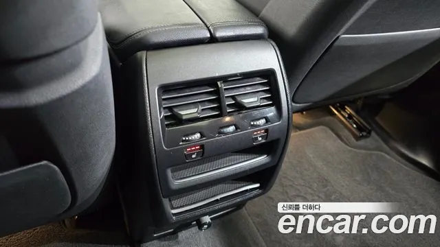 BMW X5 2019 thumb 12