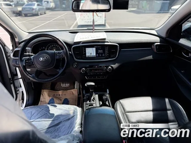 Kia Sorento 2018 thumb 3