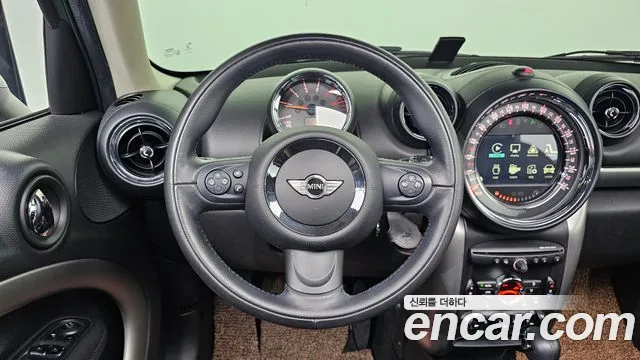 Mini Countryman 2016 thumb 2