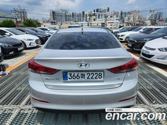 Hyundai Avante 2018 thumb 10