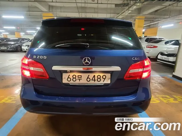 Mercedes-Benz B-Class 2012 thumb 7