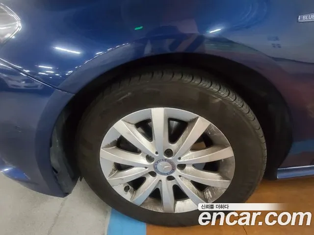 Mercedes-Benz B-Class 2012 thumb 6