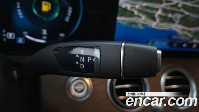 Mercedes-Benz E-Class 2022 thumb 9
