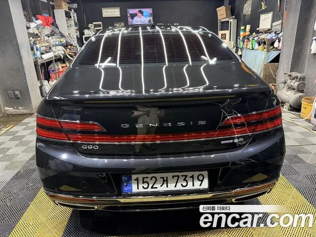 Genesis G90 2019 thumb 6