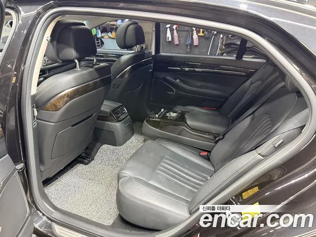 Genesis G90 2019 thumb 4