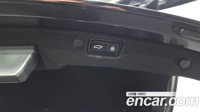 Kia Hybrid 2019 thumb 2