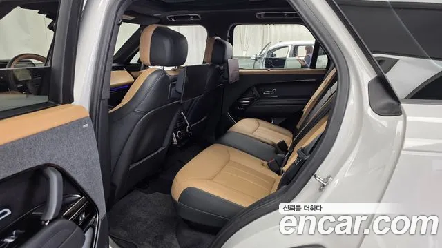 Land Rover Range Rover Sport 2024 thumb 4