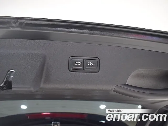 Kia Carnival 2020 thumb 2