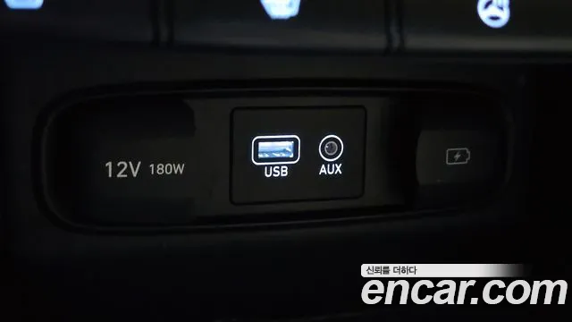 Hyundai Santa Fe 2018 thumb 5
