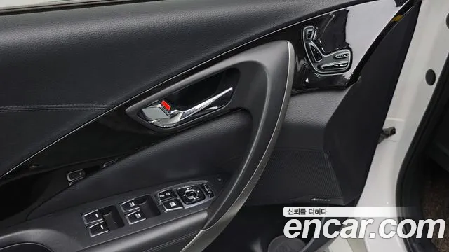 Hyundai Grandeur 2014 thumb 4