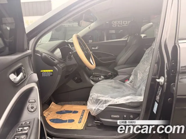 Hyundai Santafe 2016 thumb 6