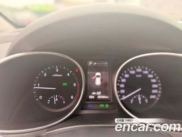 Hyundai Santafe 2016 thumb 11