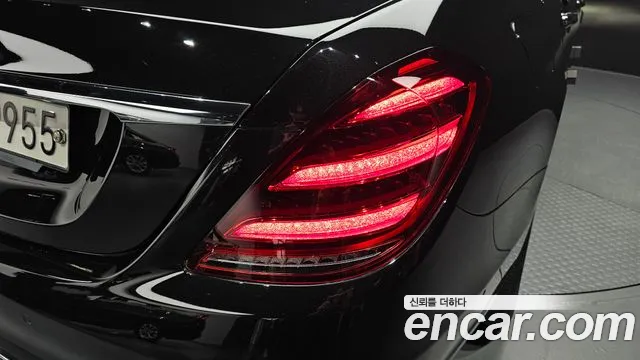 Mercedes-Benz S-Class 2019 thumb 9