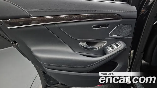 Mercedes-Benz S-Class 2019 thumb 6