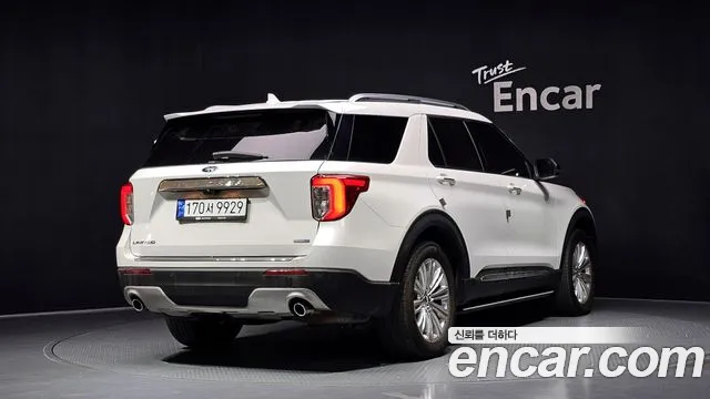 Ford Explorer 2020 thumb 11