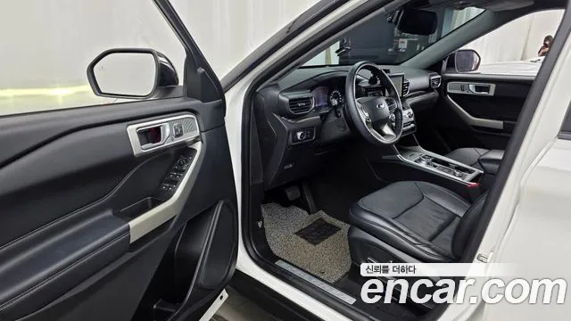 Ford Explorer 2020 thumb 4