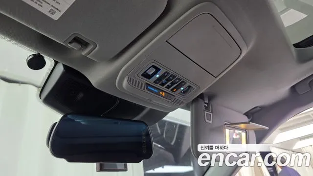 Ford Explorer 2020 thumb 8