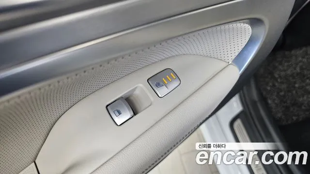 Genesis G70 2019 thumb 12