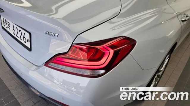 Genesis G70 2019 thumb 11