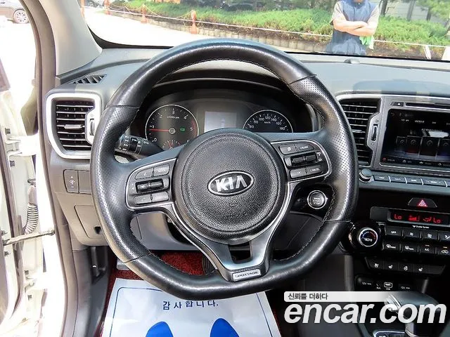 Kia Sportage 2017 thumb 8