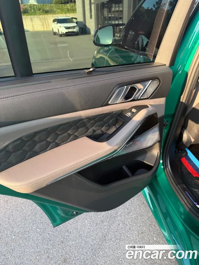 BMW X5M 2025 thumb 3