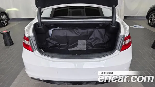 Hyundai Grandeur 2014 thumb 12