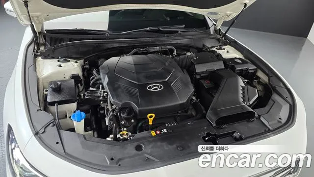 Hyundai Grandeur 2017 thumb 11