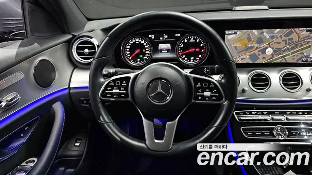 Mercedes-Benz E-Class 2018 thumb 8