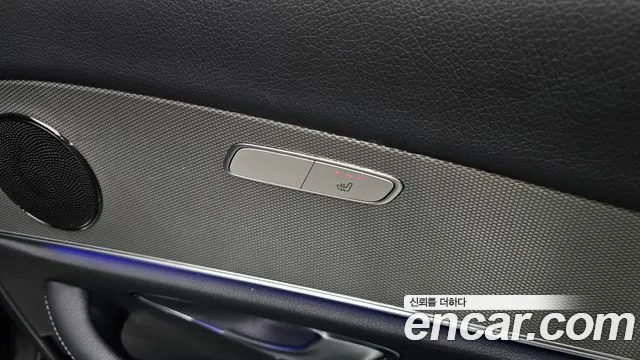 Mercedes-Benz E-Class 2018 thumb 7