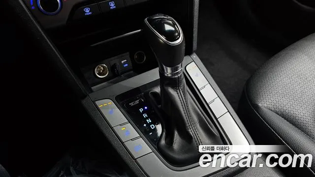 Hyundai Avante 2016 thumb 7