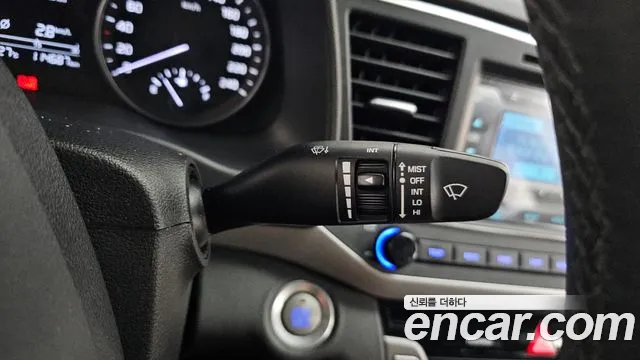 Hyundai Avante 2016 thumb 8