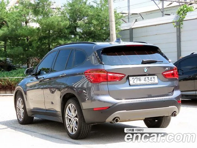 BMW X1 2018 thumb 10