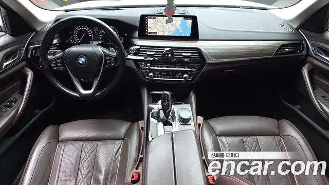 BMW 5 серии 2019 thumb 9
