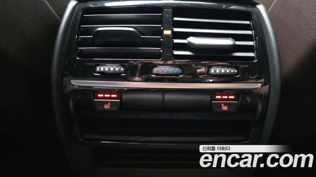 BMW 5 серии 2019 thumb 12