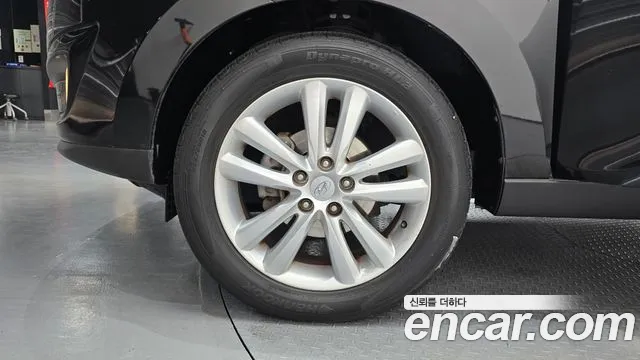 Hyundai Tucson 2010 thumb 9