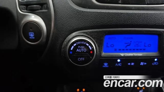 Hyundai Tucson 2010 thumb 2