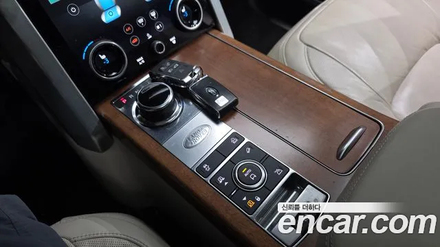 Land Rover Range Rover 2018 thumb 8